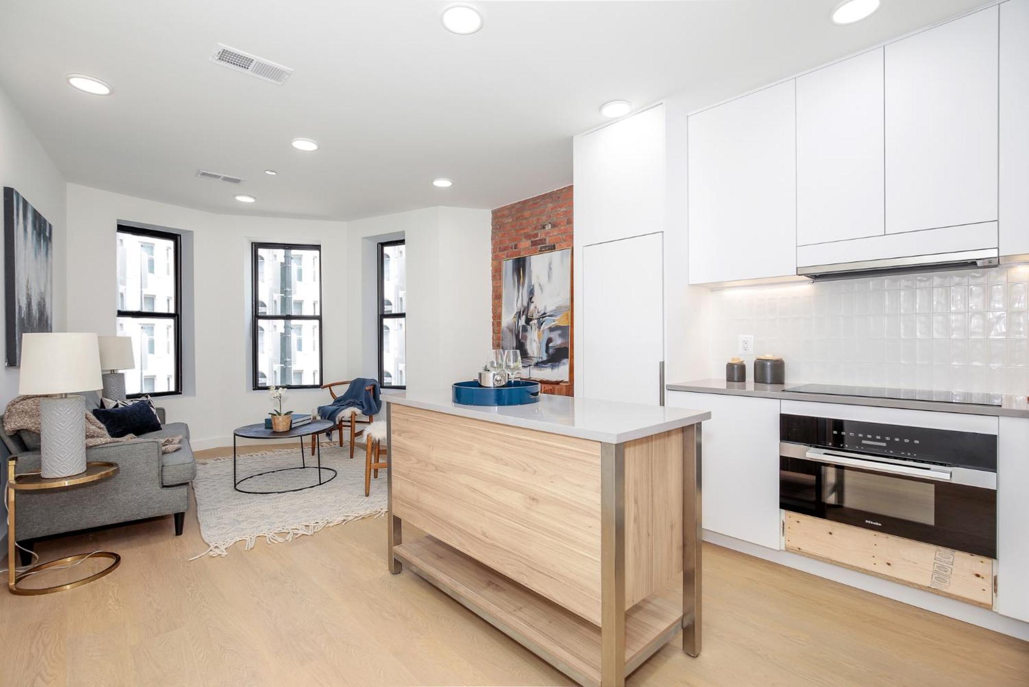 The Hart Wardman -14 Brand New Hidden Inside A Historic Landmark * Washington
